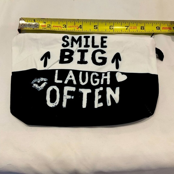 Black & White Polyester Cosmetic Bag / Make - Up Case - Picture 5 of 6